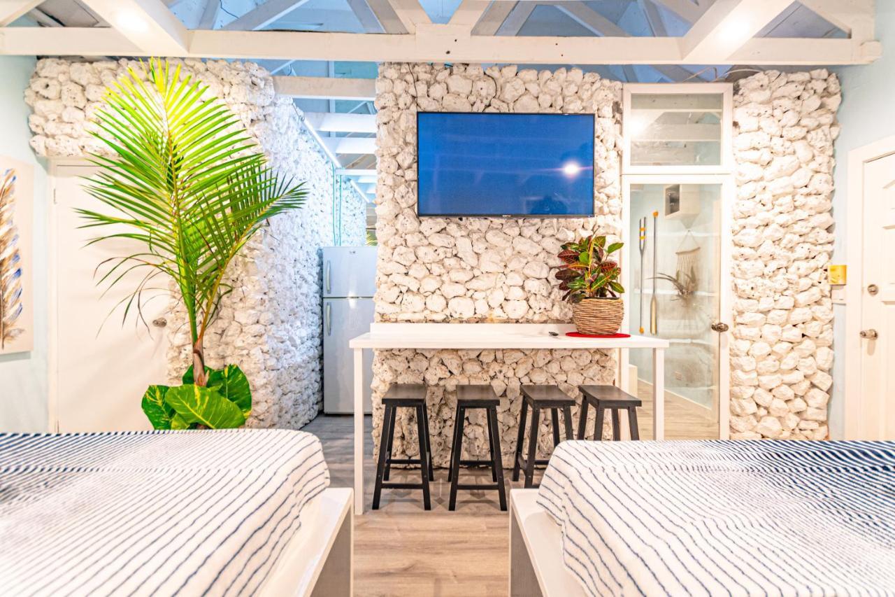 Butterfly Cottage At Viking Hill - Love Beach Nassau Exterior photo